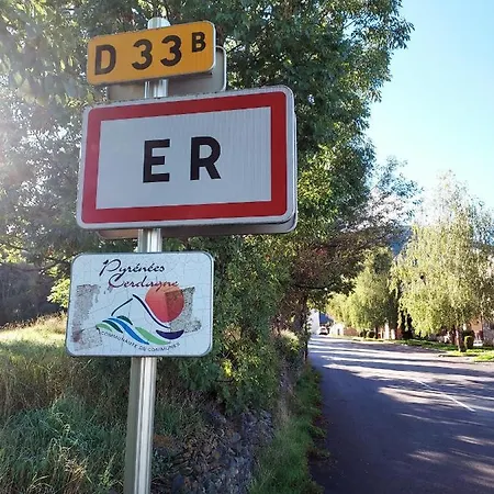 Charming In The Pyrenees Apartmán Err