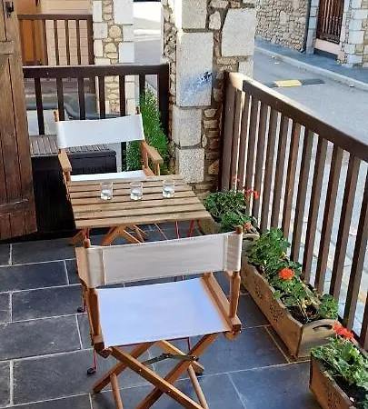 Charming In The Pyrenees Apartment Err
