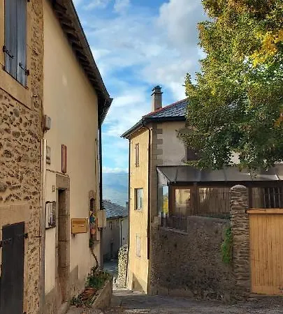 Charming In The Pyrenees Apartmán *