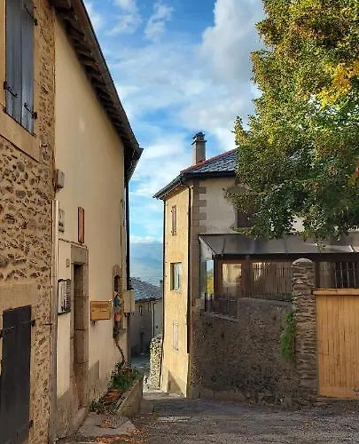 Charming In The Pyrenees Appartement *